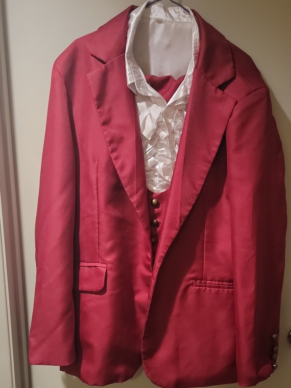 ⭐️Ruby Red Full Mens 4 Piece Suit